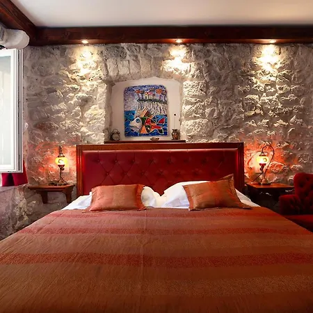 Luxury Villa Kalalarga In The Center Of The Town Makarska