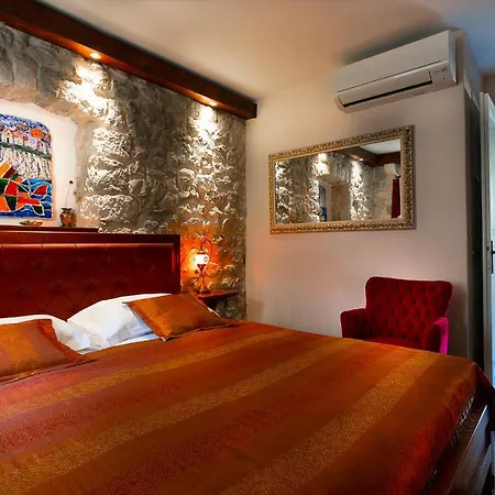 Holiday home Villa Kalalarga In The Center Of The Town With Free Parking Makarska