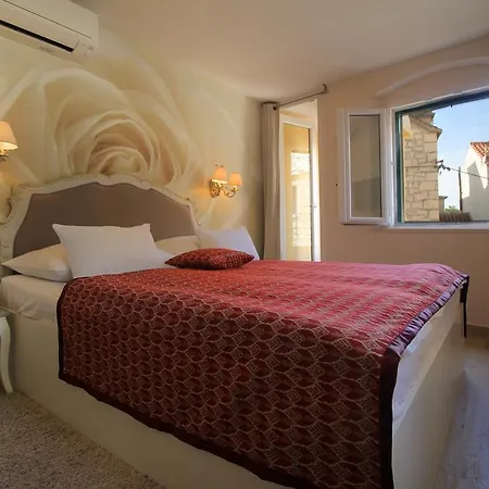 Luxury Villa Kalalarga In The Center Of The Town Holiday home