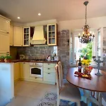 Casa de Férias Kalalarga In The Center Of The Town With Free Parking Makarska