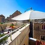 Casa de Férias Kalalarga In The Center Of The Town With Free Parking