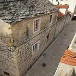 Casa de Férias Kalalarga In The Center Of The Town With Free Parking *