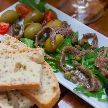 Kalalarga In The Center Of The Town With Free Parking *