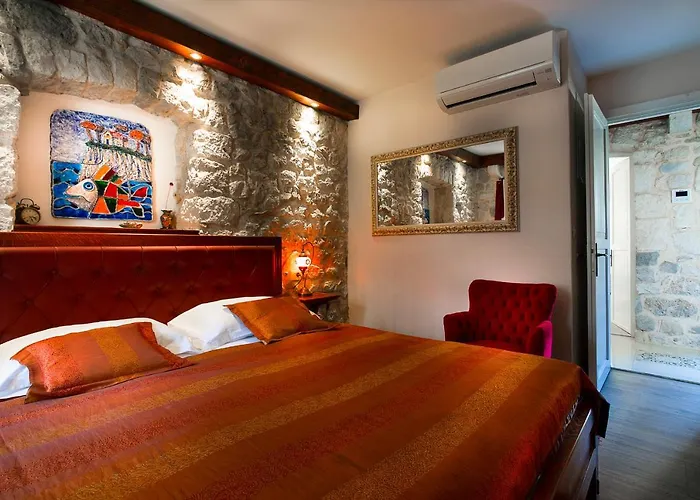 Dom wakacyjny Kalalarga In The Center Of The Town With Free Parking Makarska