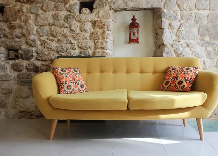 Kalalarga In The Center Of The Town With Free Parking