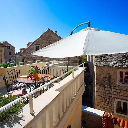 Vikendica Villa Kalalarga In The Center Of The Town With Free Parking