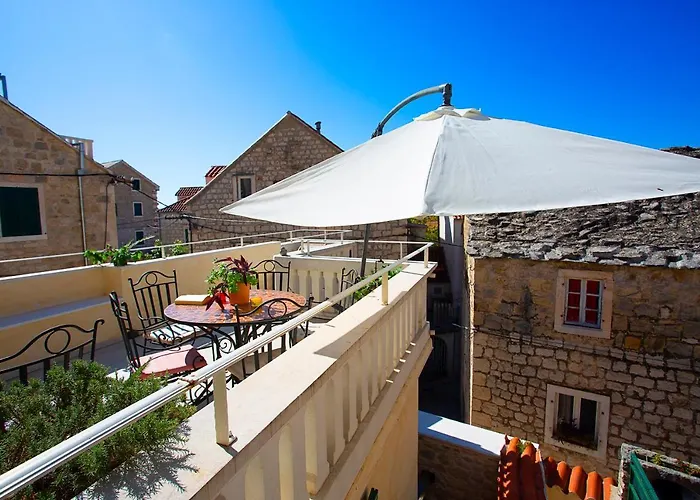 בית נופש Kalalarga In The Center Of The Town With Free Parking