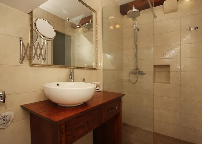 Kalalarga In The Center Of The Town With Free Parking *