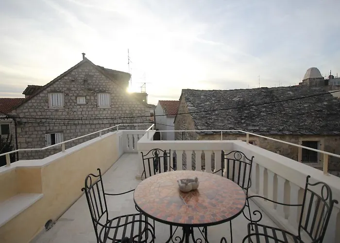 בית נופש Kalalarga In The Center Of The Town With Free Parking